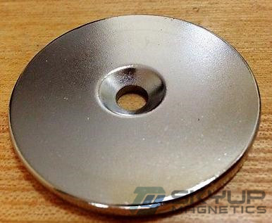 China high quality rare earth strong power countersunk Neo disc magnet supplier