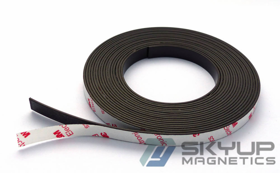 China For Refrigerator Door Adhensive Flexible Rubber Magnet Strip/ Sticky Back Roll Fridge Magnet supplier