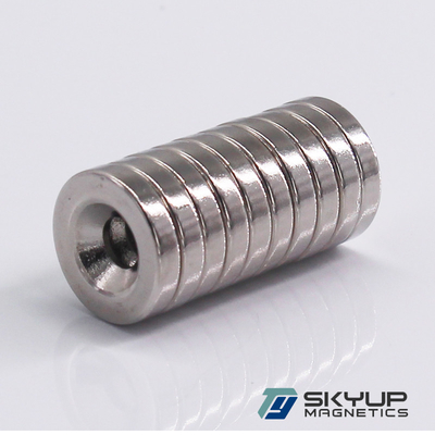 N52 Largest disc neodymium magnet with countersunk hole