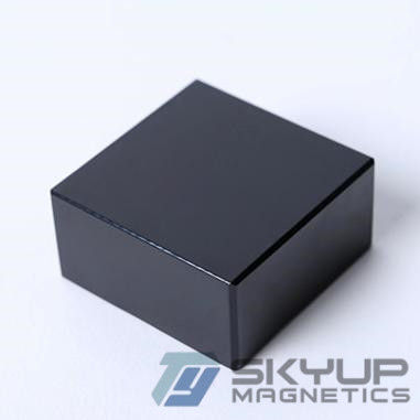 Small High Performance Cube Permanent Rare earth NdFeB Magnets 5x5x5mm  coated with  Epoxy for  Magnetic Seperators